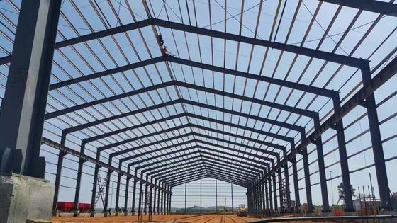 Vorgefertigte langfristige Industriebauten Gebäude Vorgefertigte Stahlkonstruktion Lagerhaus
