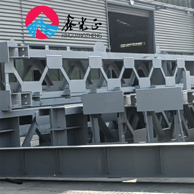 Vorgefertigtes Stahlhallengebäude mit EPS-Isolierung und Schiebetüren