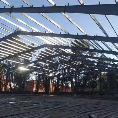 Auf Wunsch angefertigte Baukörper, vorgefertigte Stahlkonstruktion, Lager mit feuerfestem Panel